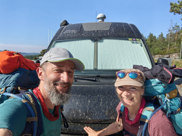 Höga Kustenleden – Angekommen! Tag 7: Nach 128 Kilometern und 2300Hm(rauf) und wieder runter kommen wir stolz und glücklich an der Högakustenbron an